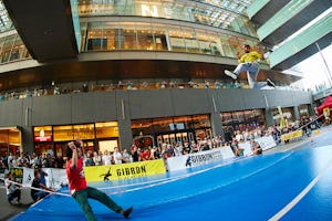 二子玉川ライズで『第10回ギボン日本オープンスラックライン選手権大会』 開催！ 9月28日・29日